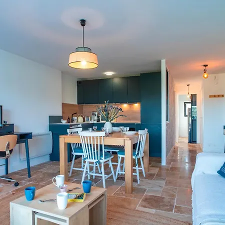 Locjaker - Appt Vue Apartament *